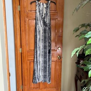 EUC Womens Maxi Dress. Knox Rose